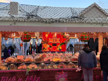 Reading Winter Wonderland at Hills Meadow Car Park, George St, Reading RG4 8DH on Dec 09, 2023