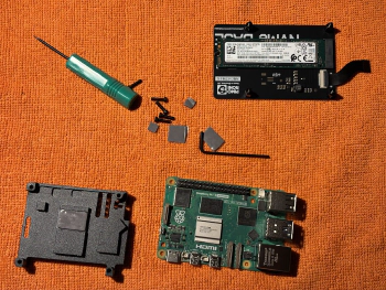 Photos of the Week: Homemade cinnamon bun and a Saturday stroll at Hampstead Heath at Parliament Hill Fields, London, NW5 1QR on Feb 21, 2026